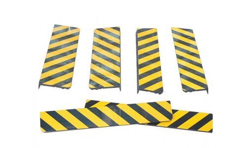 列车站台屏蔽门防夹机构